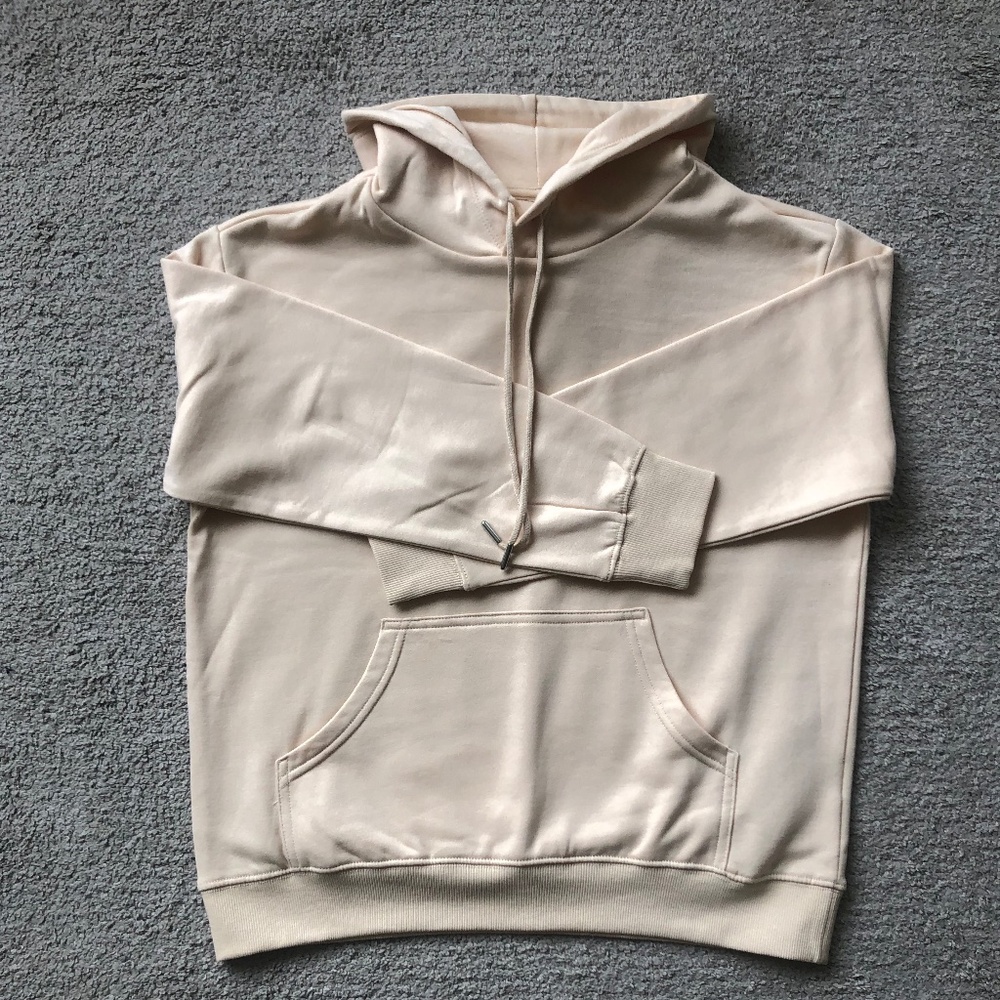 H&M- Hoodie.